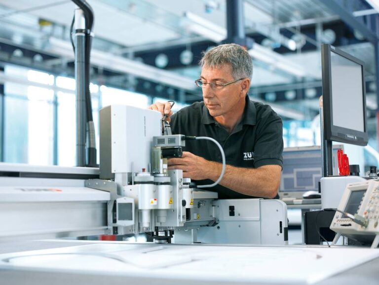 LandasColour: Δημιουργικότητα χωρίς περιορισμούς με το κοπτικό σύστημα Zund