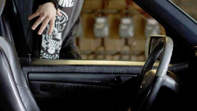 Άρπαξαν μέσα από όχημα 13.200 ευρώ που κερδήθηκαν σε καζίνο των κατεχομένων