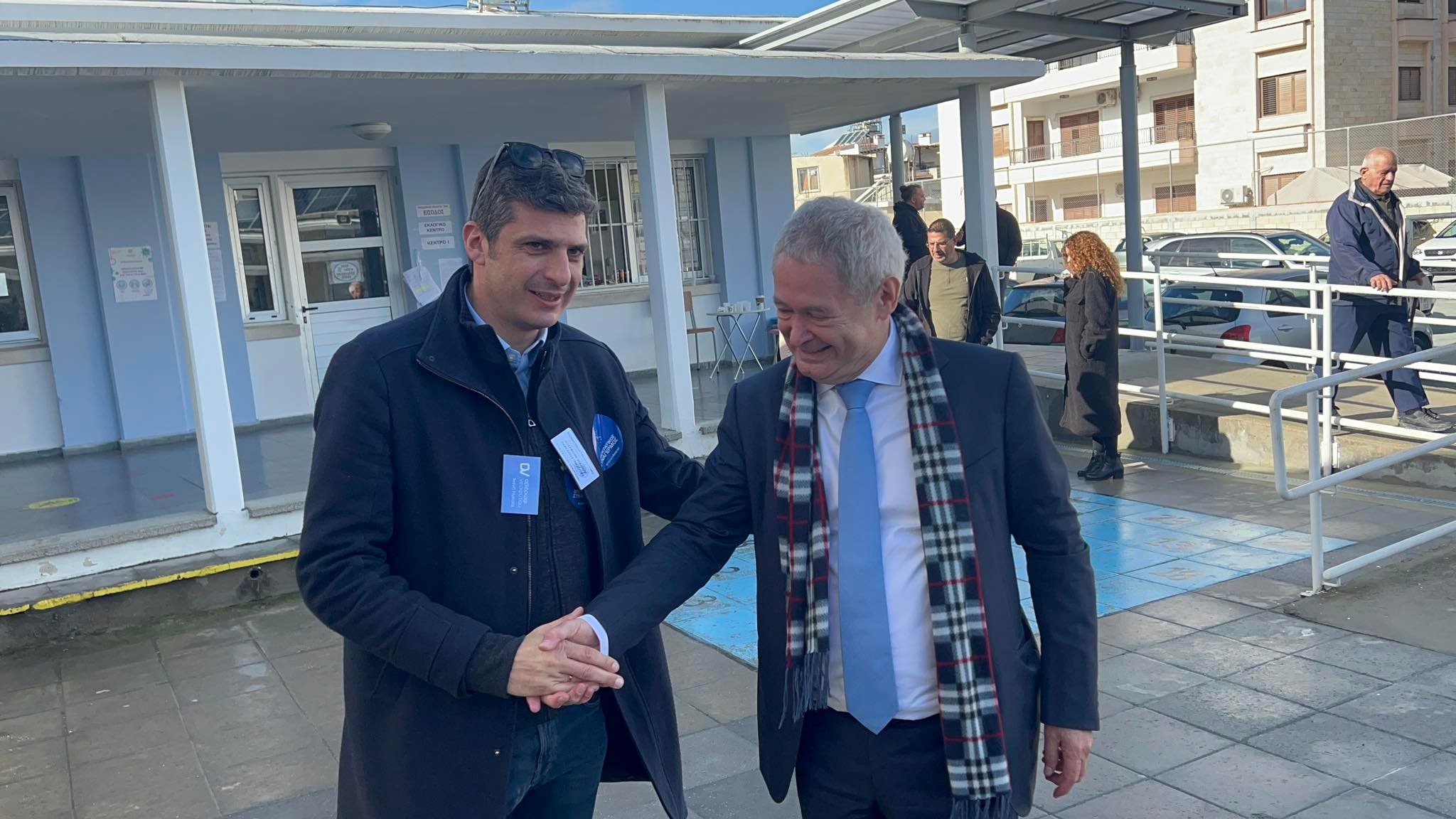 ΒΙΝΤΕΟ: Γέλια και πειράγματα σε απρόσμενη συνάντηση Μαυρογιάννη-Δημητρίου