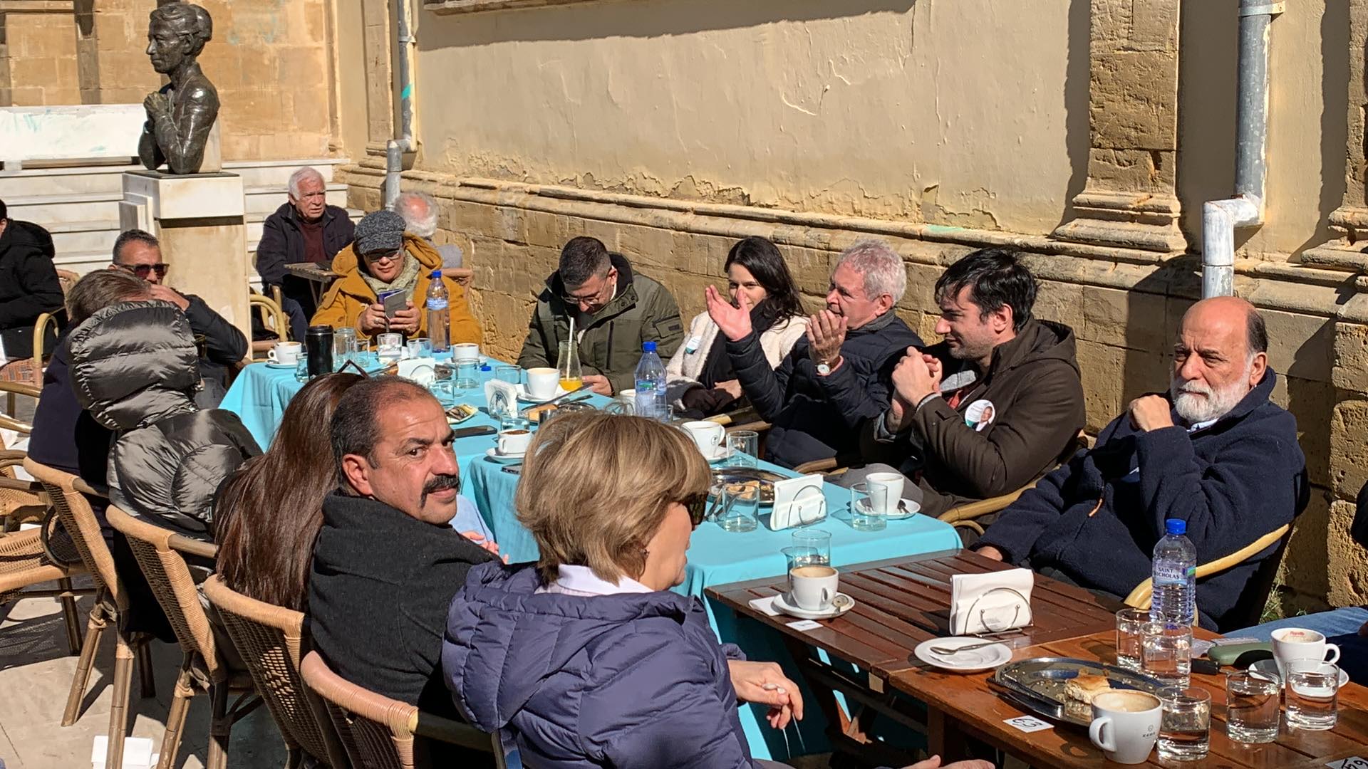 Στη Λήδρας με την κόρη του ο Μαυρογιάννης, συνομίλησε με καταστηματάρχες (ΦΩΤΟ)