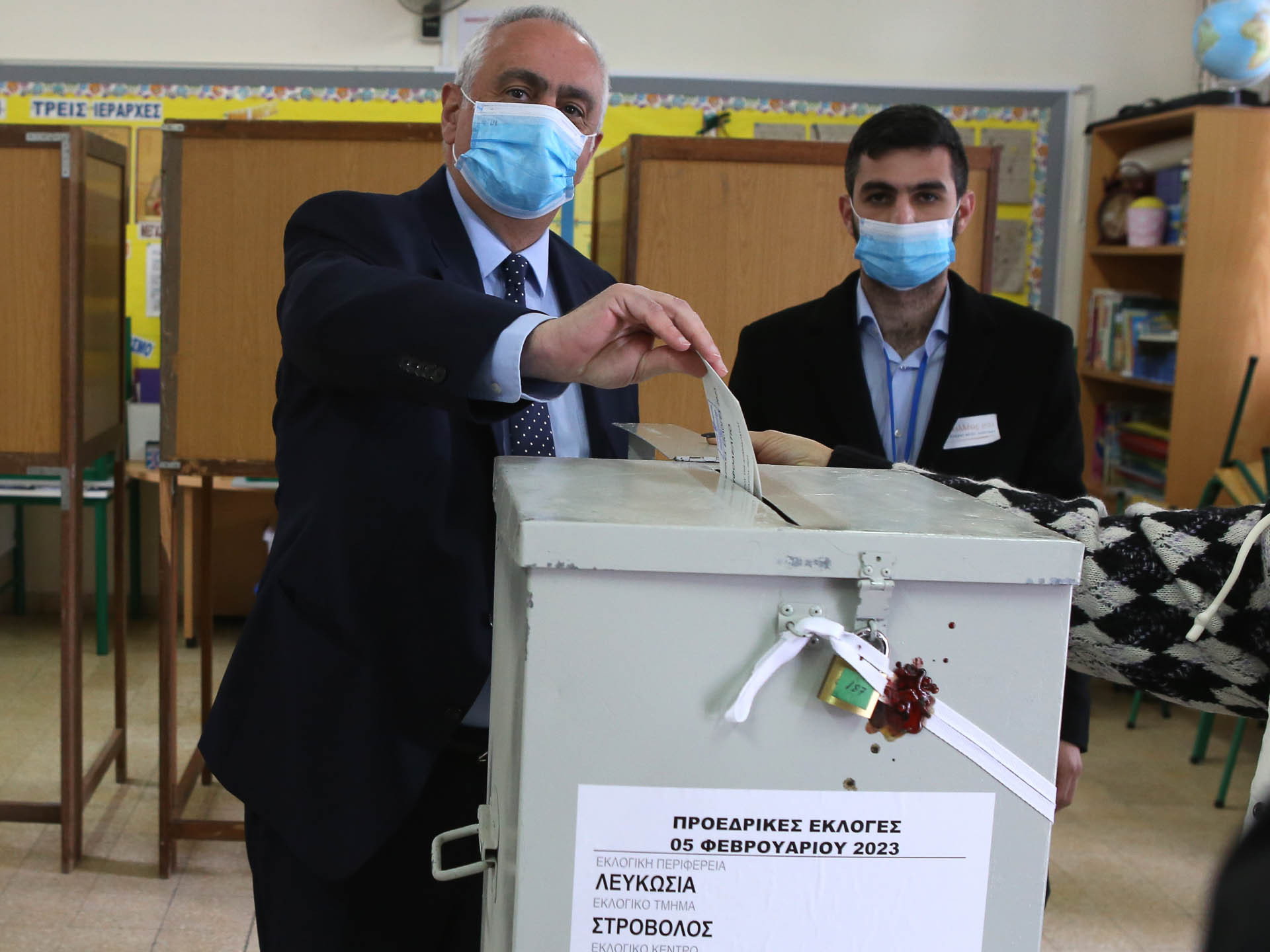 "Εμείς εδώ πολεμούμε για το τίμιο κράτος