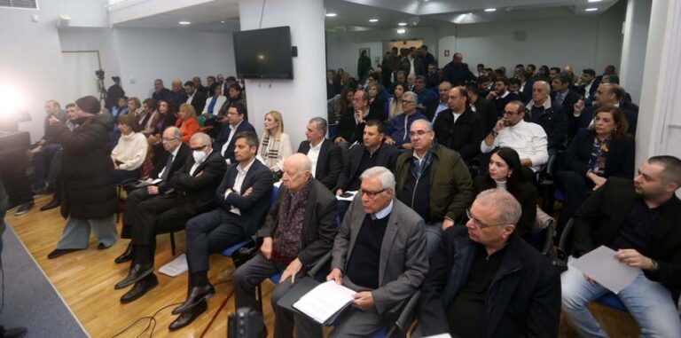 Με εκλογές θα λύσουν τις διαφορές τους στον ΔΗΣΥ