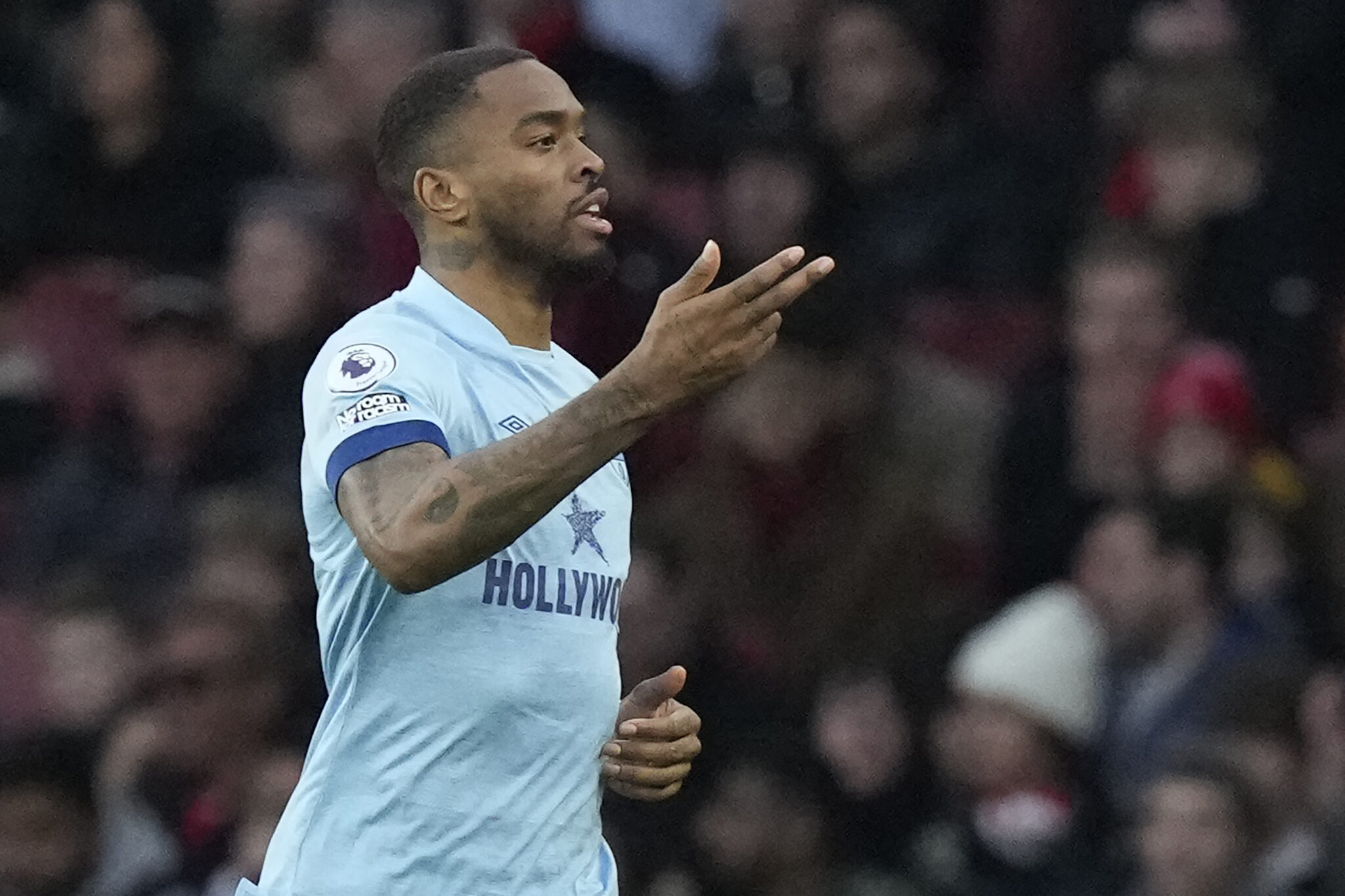 Θύμα ρατσιστικής επίθεσης ο Τόνι, μετά το ματς της Μπρέντφορντ με την Άρσεναλ