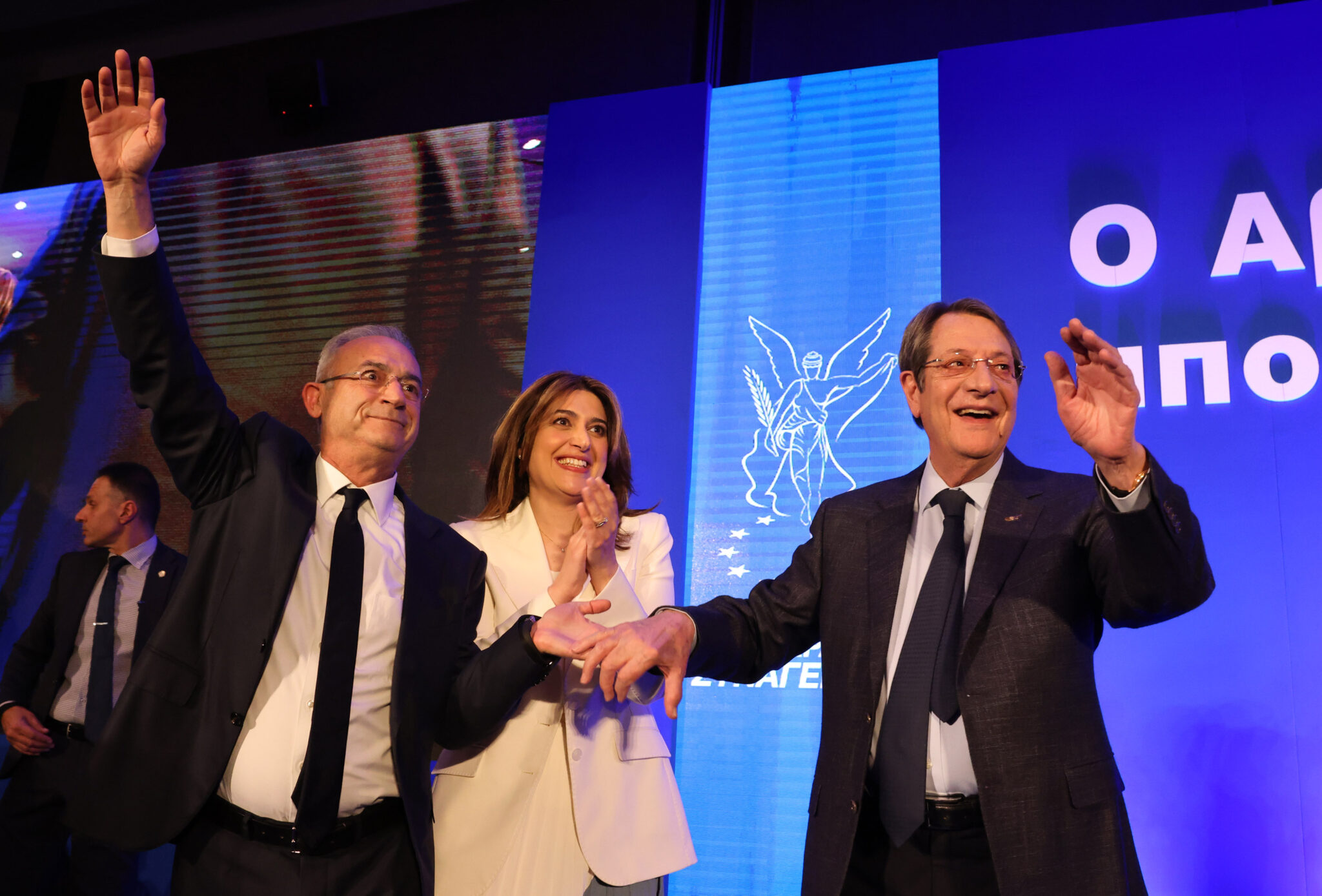 Έβαλε "θεμέλιο λίθο" για εκλογή Αβέρωφ ο ΠτΔ και προσκάλεσε σε εγκαίνια