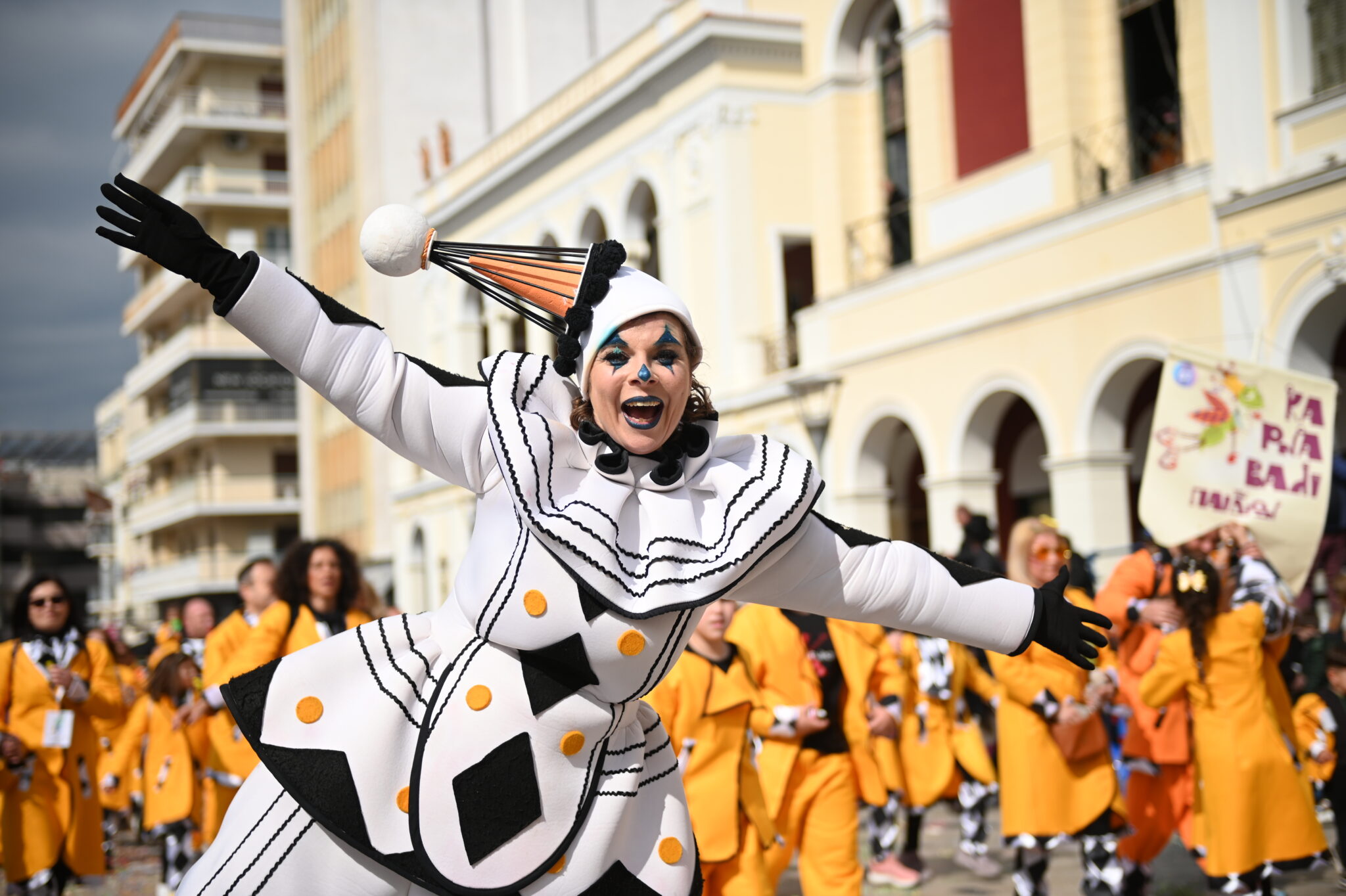 Σε έντονους καρναβαλικούς ρυθμούς ζει ξανά η Πάτρα