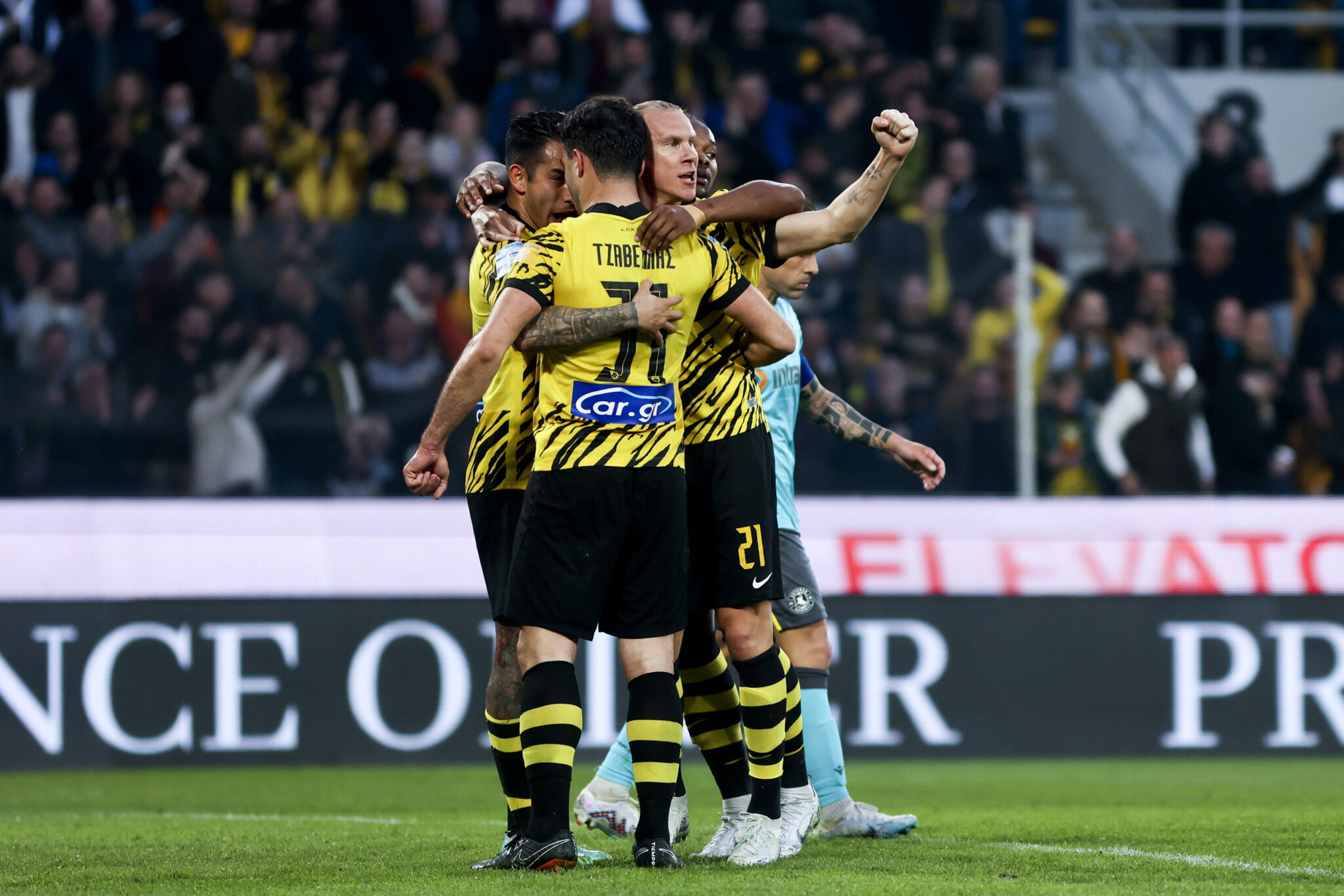 Καθάρισε τον Αστέρα με μαγικά Γκατσίνοβιτς-Αραούχο και περιμένει η ΑΕΚ