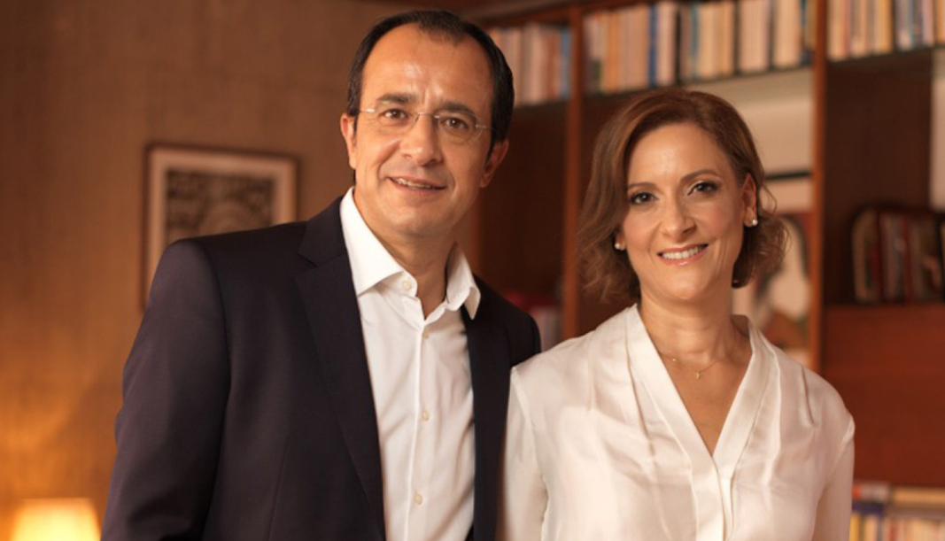 Φιλίππα Καρσερά: Γιόρτασε τα γενέθλιά της με ένα μεγάλο πάρτι (ΒΙΝΤΕΟ)