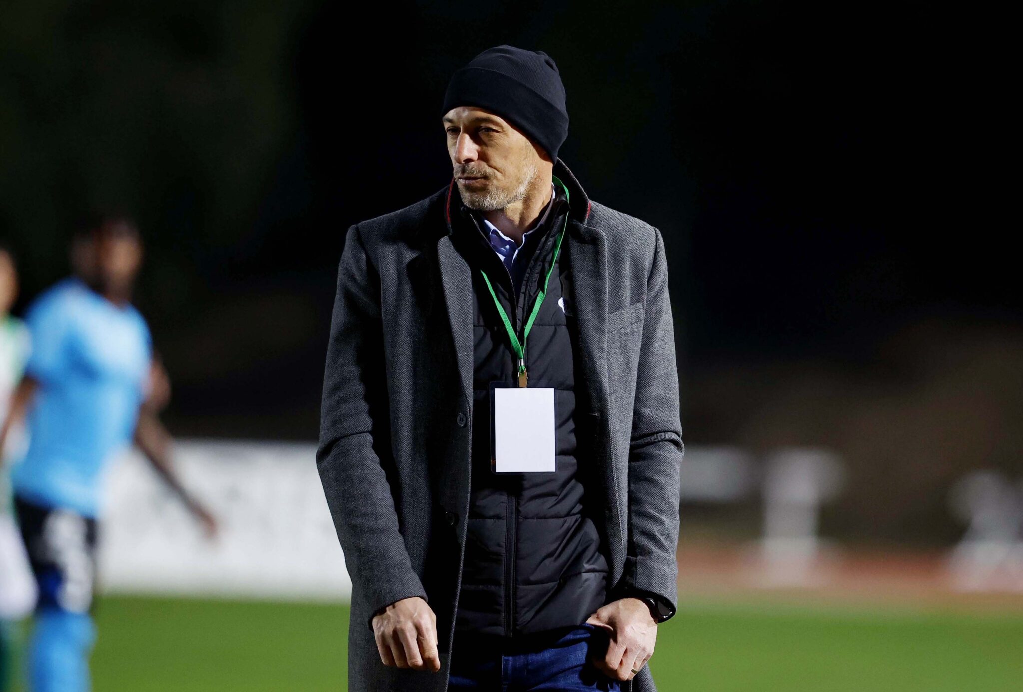 Κοιτάζει παρακάτω ο Απόλλωνας