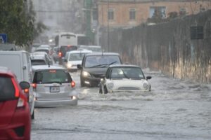 Kαταιγίδες πλήττουν τη Σικελία