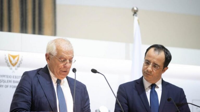 Χριστοδουλίδης και Μπορέλ τα είπαν τηλεφωνικώς, πρώτο ραντεβού στις Βρυξέλλες