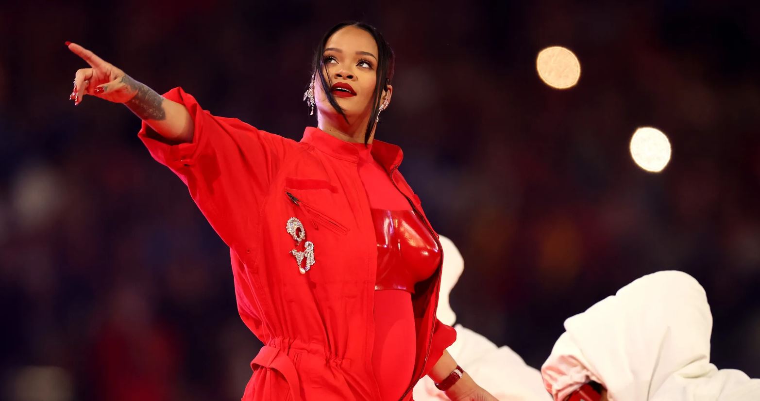 Rihanna: Έτσι ανακοίνωσε την δεύτερη εγκυμοσύνη της