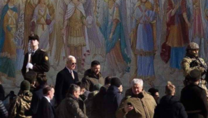 Μη αναμενόμενη επίσκεψη Μπάιντεν στην Ουκρανία