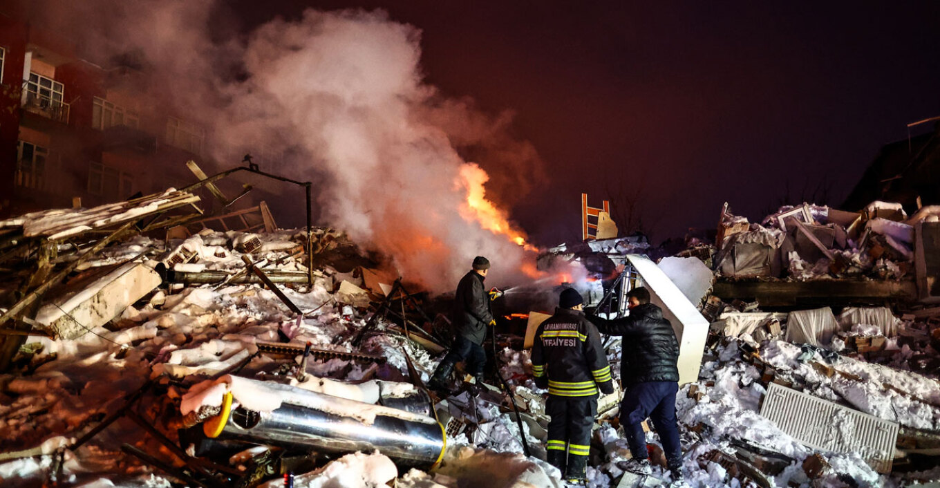 Τουρκία-Συρία: Φόβοι για 20.000 νεκρούς, συνεχίζονται οι έρευνες για επιζώντες
