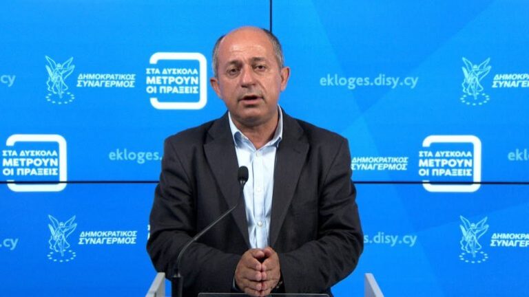 Άμεση αξιολόγηση του θεσμού των εξετάσεων τετραμήνων, ζητά ο Κάρουλλας