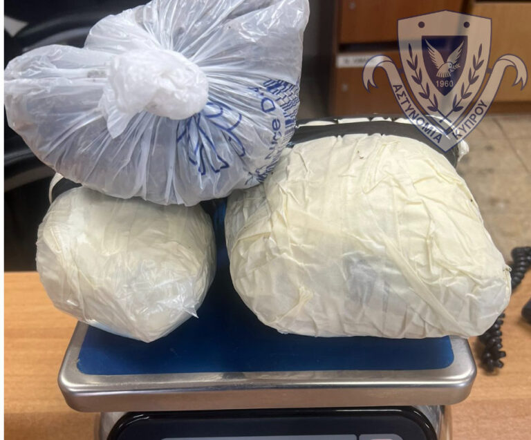 Έφεραν εννιά πακέτα ναρκωτικών μέσω ταχυδρομείου, χειροπέδες σε τέσσερα πρόσωπα