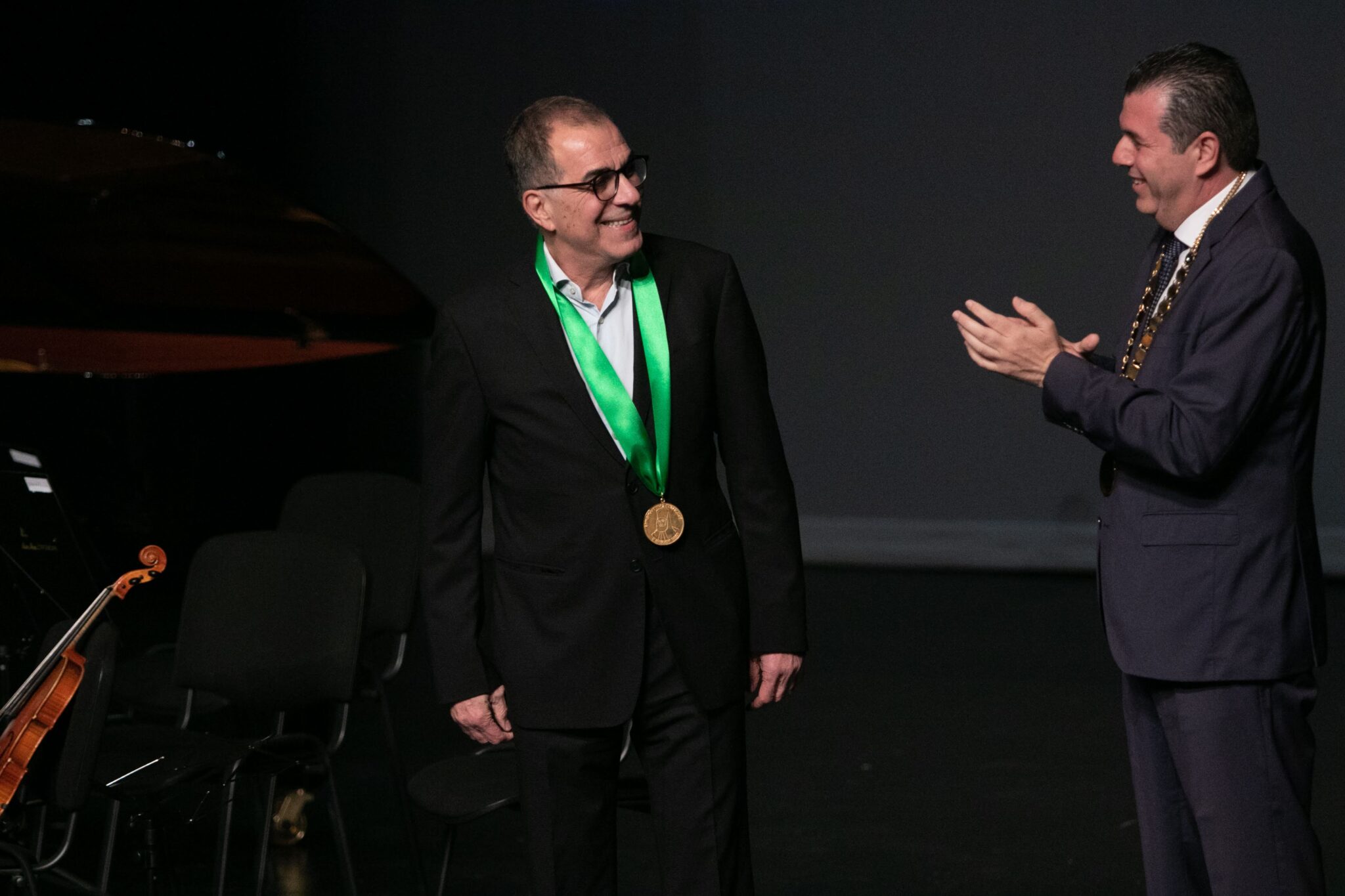 Επίτιμος Δημότης Στροβόλου ανακηρύχθηκε ο Πάρις Παπαέλληνας