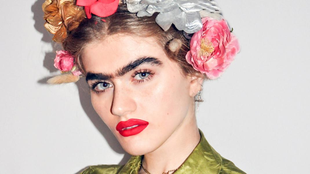 Σοφία Χατζηπαντελή: Ανέβηκε στα τραπέζια στη Λεμεσό και χόρευε – Δείτε βίντεο