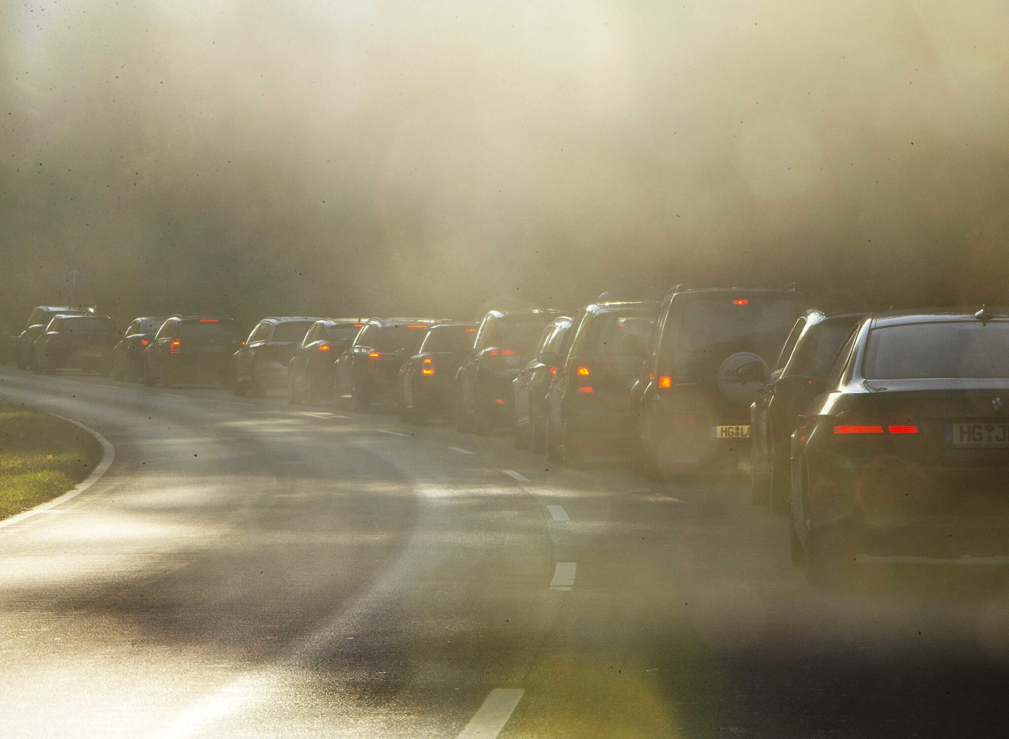 Βάζουν φρένο στα ρυπογόνα οχήματα