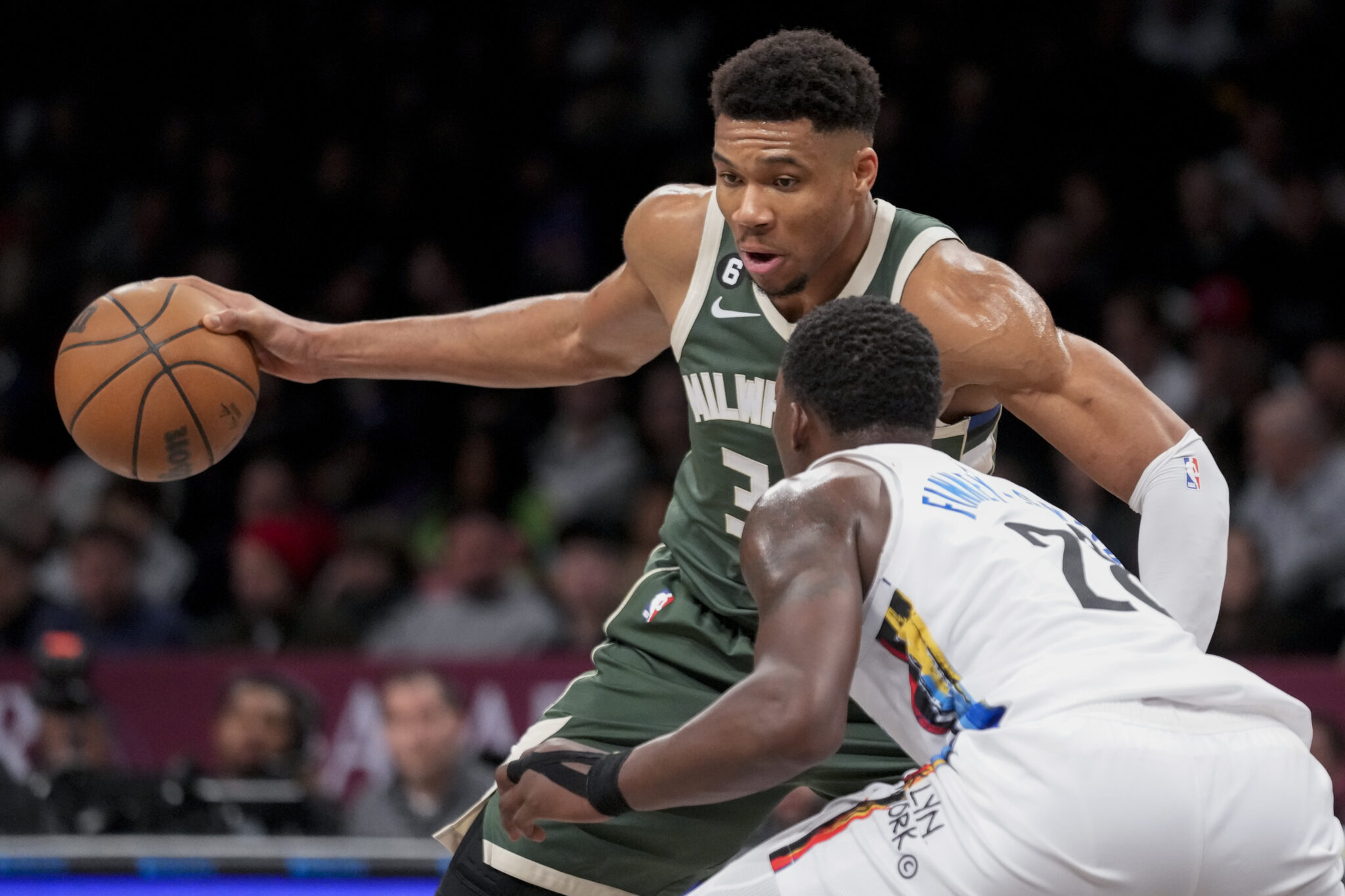 Ασταμάτητος ο Αντετοκούνμπο, στην κορυφή της λίγκας οι Μπακς