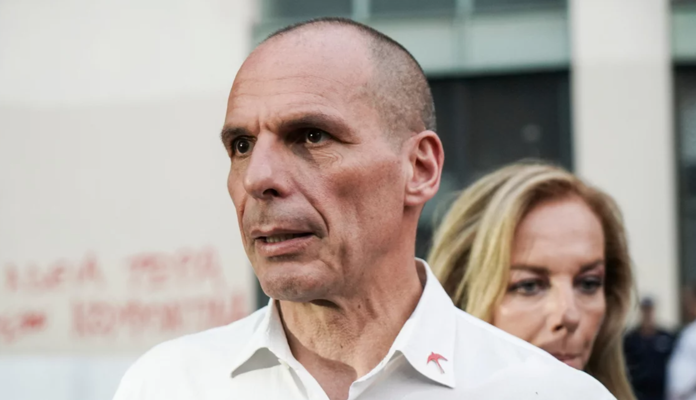 «Δεν ήταν αναρχικοί…»: Έτσι έγινε η επίθεση στον Γιάνη Βαρουφάκη στα Εξάρχεια