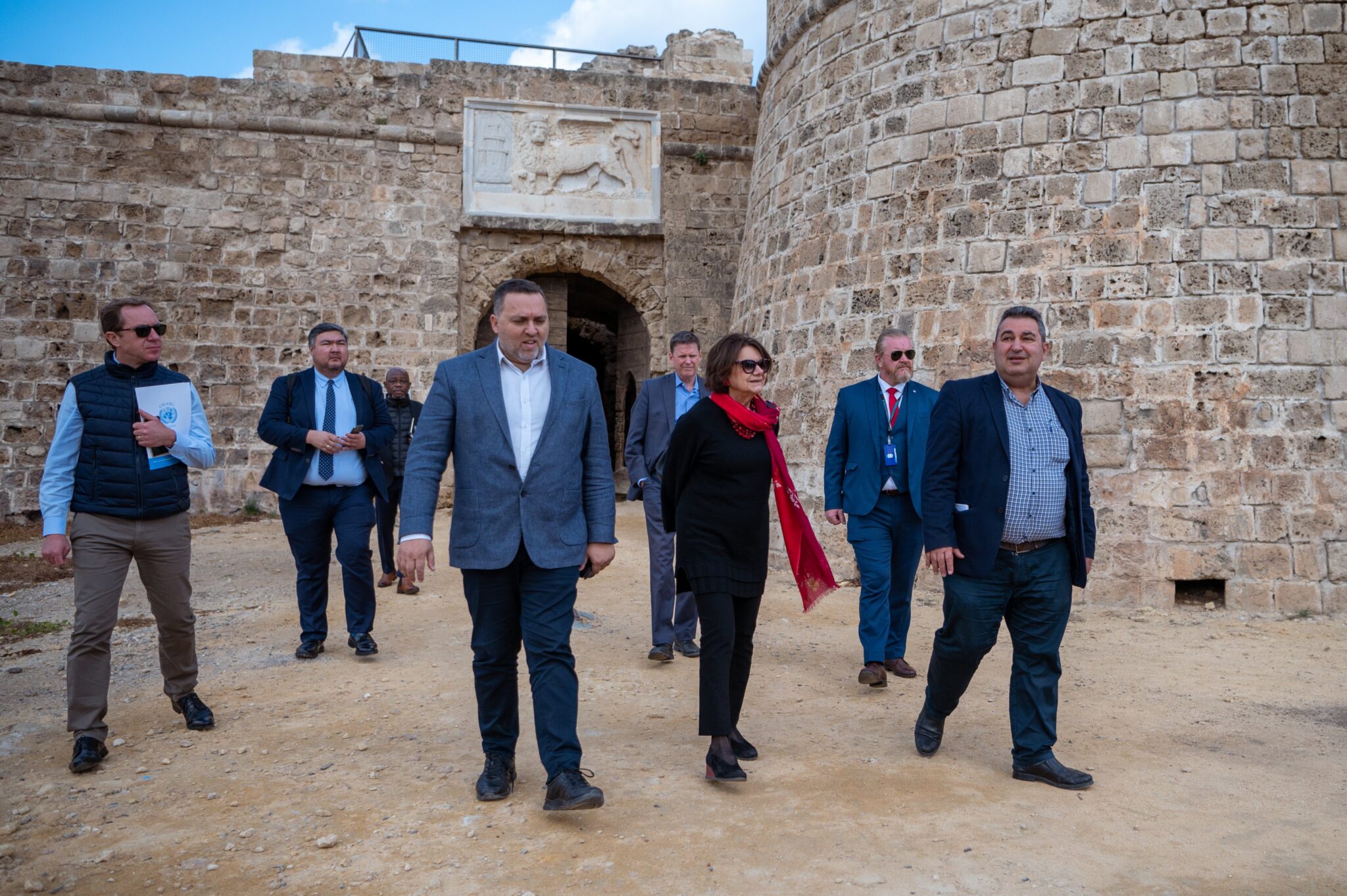 ΦΩΤΟ: Περπάτησε στην Αμμόχωστο η Ντι Κάρλο κι έμαθε για την αναστήλωση μνημείων