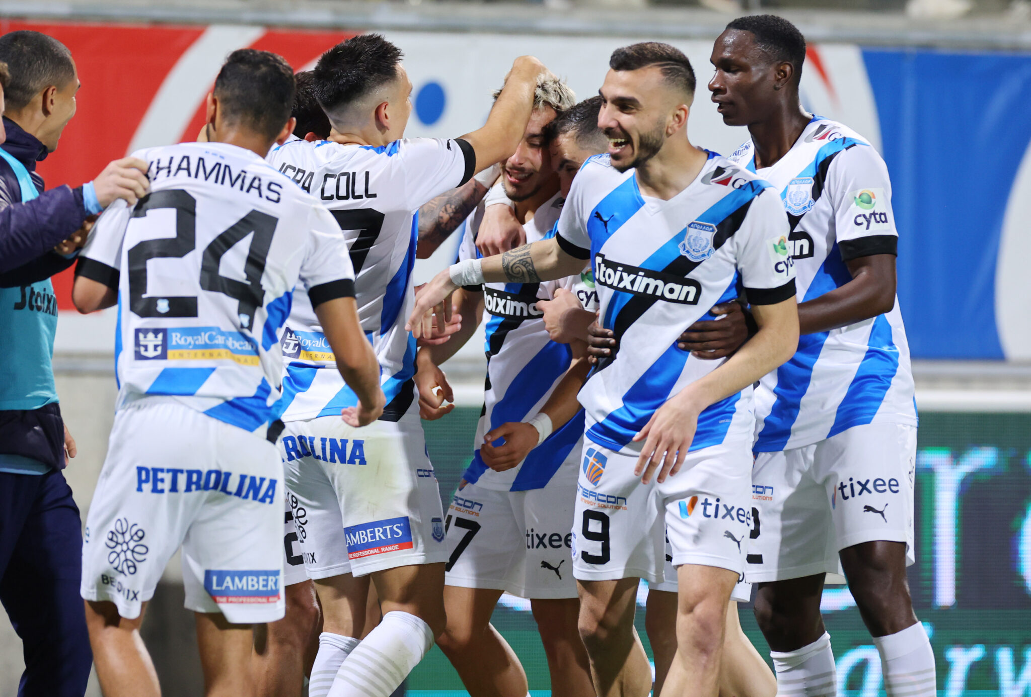 «Άλωσε» την Αρένα ο Απόλλωνας και… στέρησε την πρωτιά στην ΑΕΚ (ΒΙΝΤΕΟ)