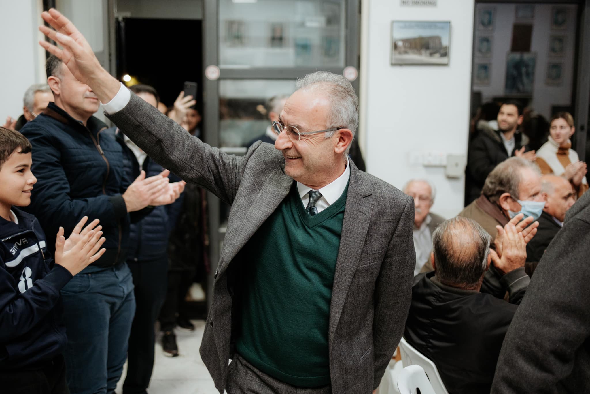 ΔΗΣΥ: Αβέρωφ, ο μοναδικός υποψήφιος που παρουσίασε αναλυτικό κατάλογο εισφορών