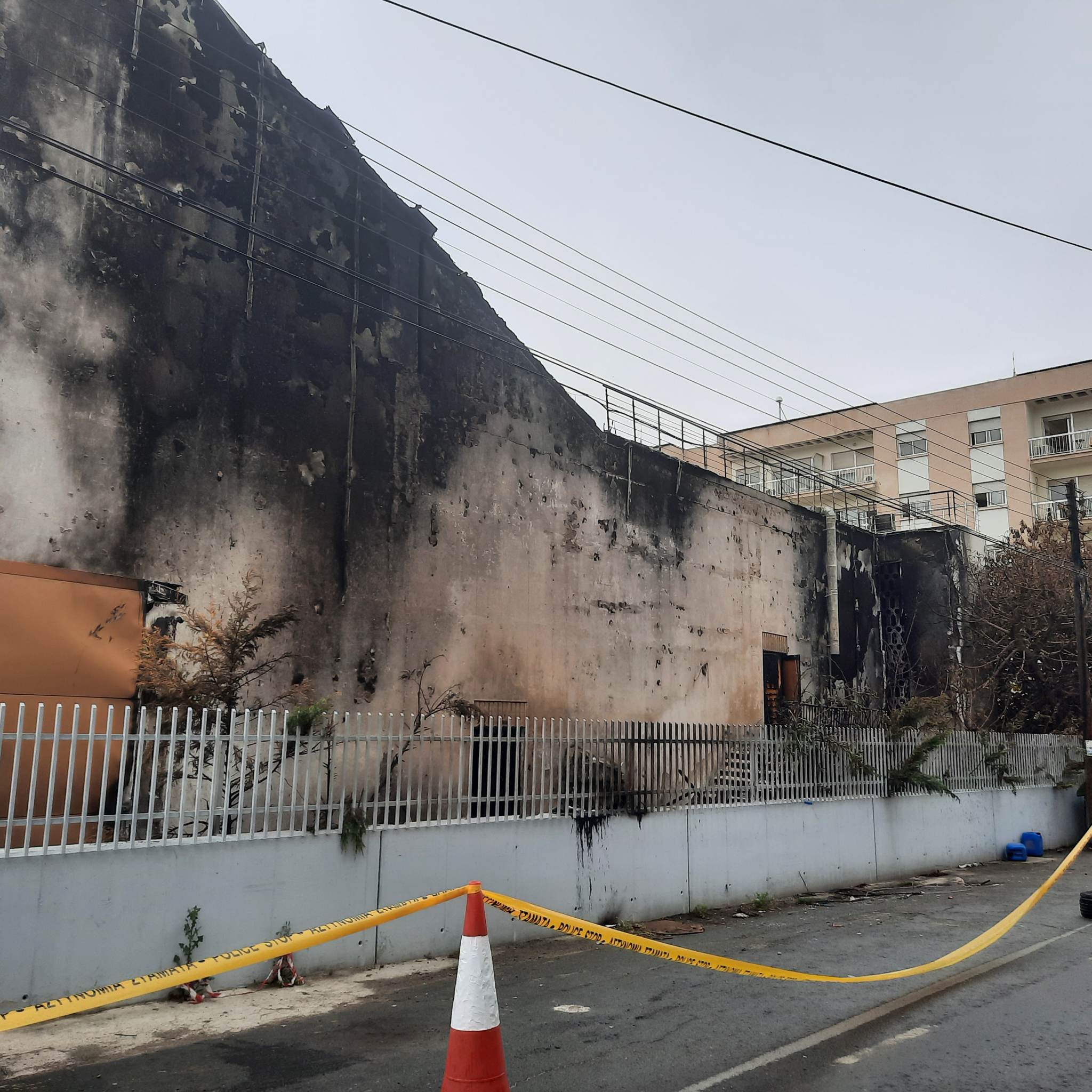 Ανθρώπινο λάθος μάλλον πίσω από την πυρκαγιά στο ρωσικό πολιτιστικό κέντρο