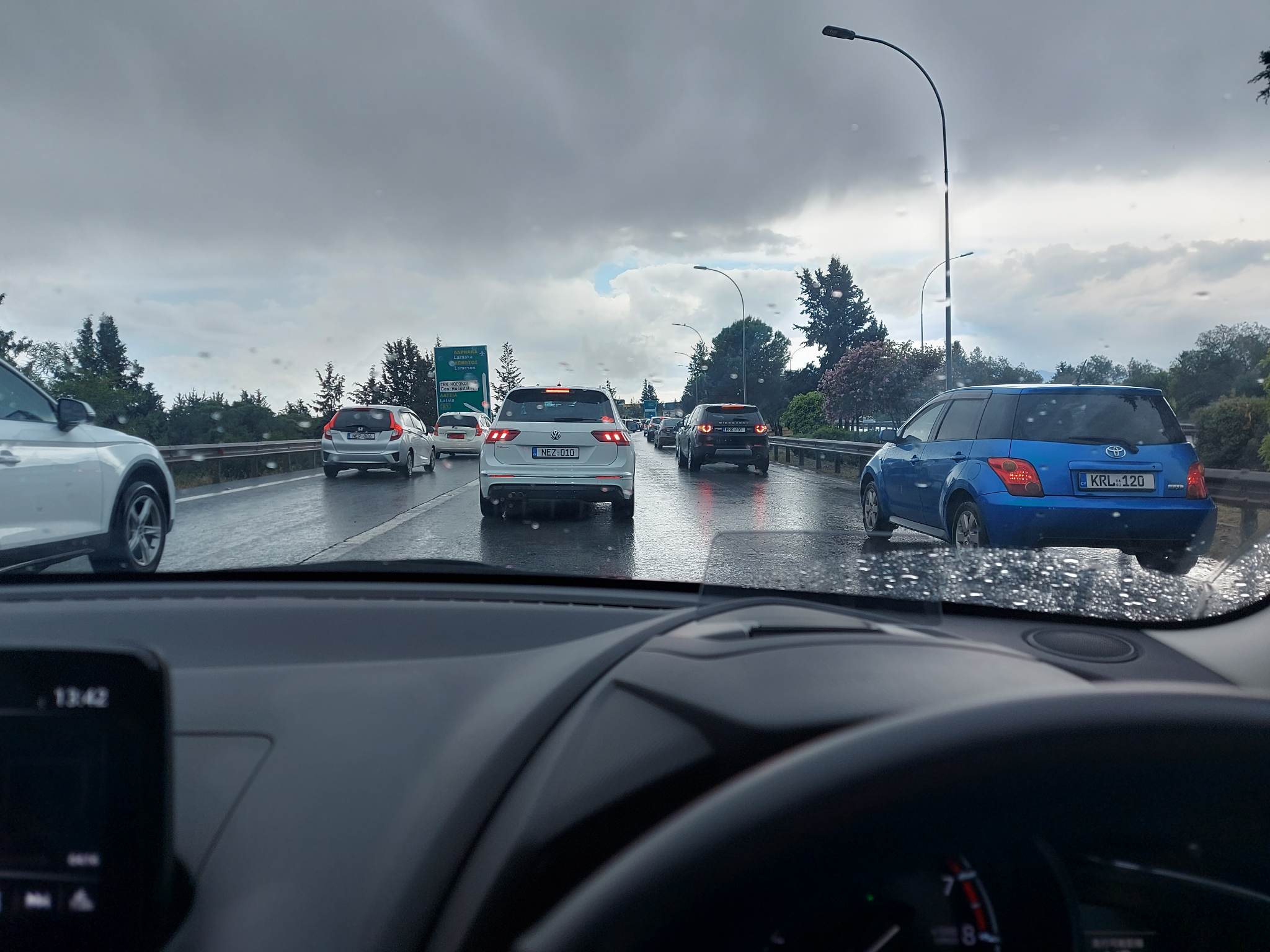 Κυκλοφοριακό κομφούζιο μετά από τροχαίο στην είσοδο της Λευκωσίας