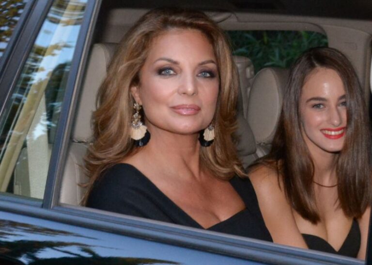 Άντζελα Γκερέκου: Ανοίγει το αρχοντικό της στην Κέρκυρα και εντυπωσιάζει (ΦΩΤΟ)