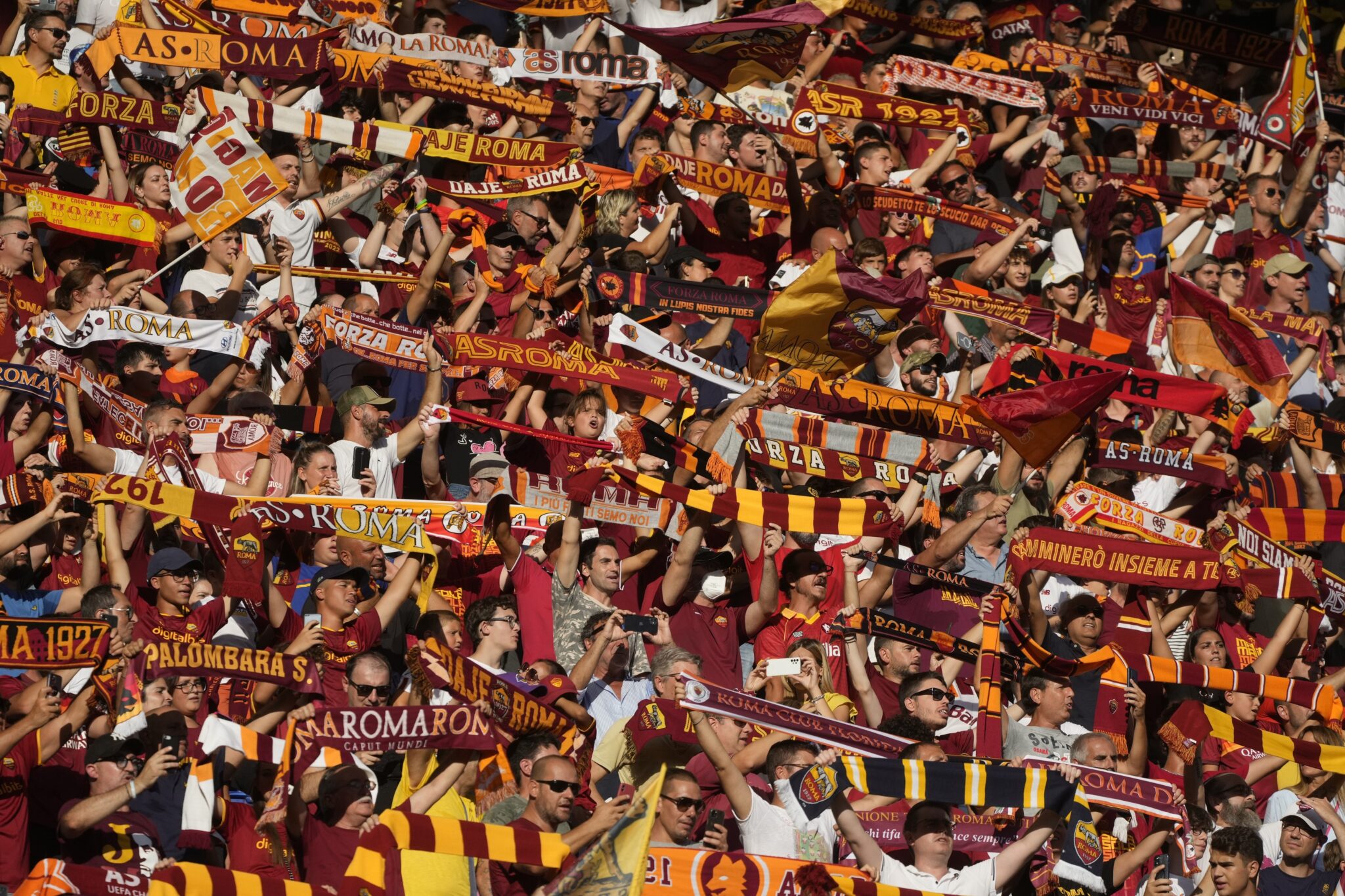 Χωρίς φιλοξενούμενους οπαδούς το Ρόμα-Φέγενορντ στο Europa League