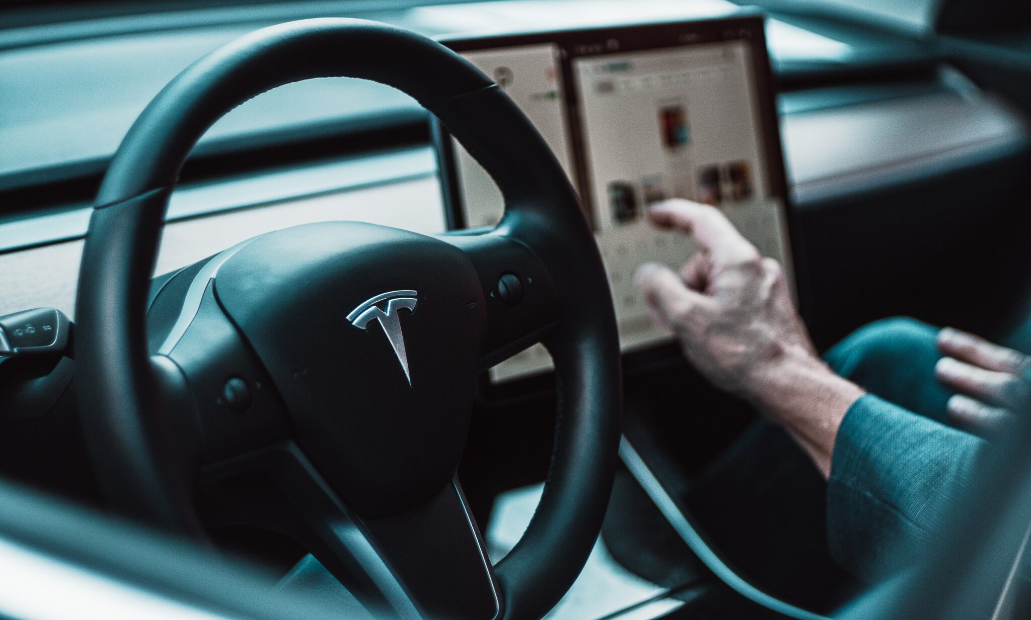 88,869 αυτοκίνητα παρέδωσε η Tesla τον Μάρτιο 