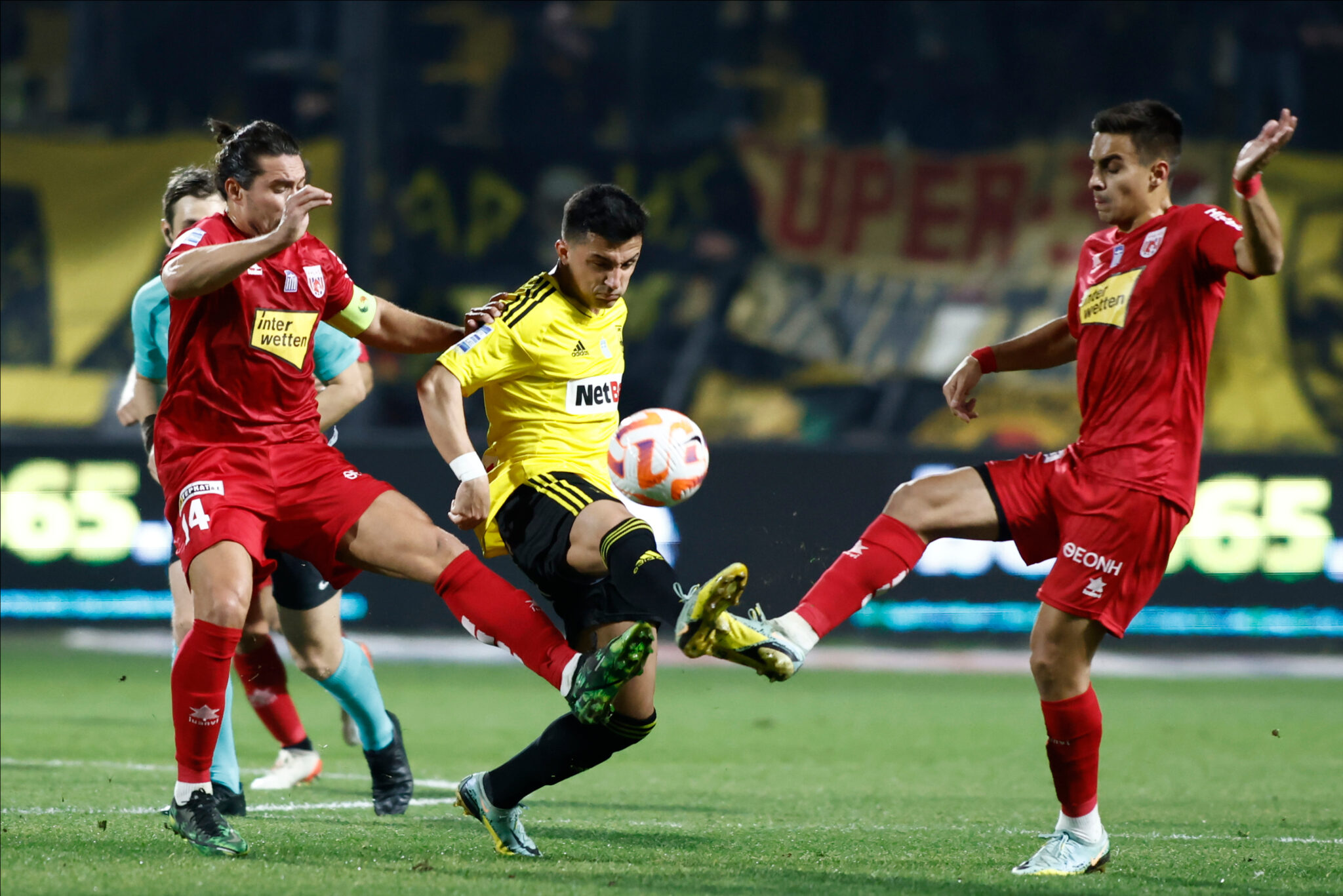 Βόλος – Άρης: Μάχη με φόντο το τελευταίο ευρωπαϊκό εισιτήριο