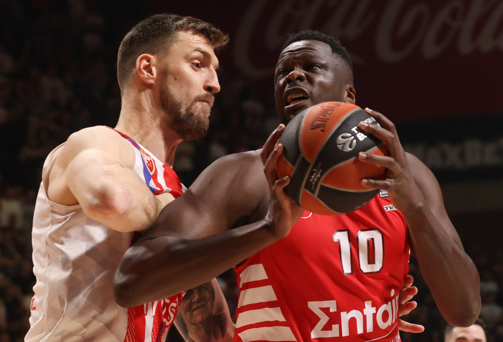 Έχασε την ευκαιρία στο Βελιγράδι ο Ολυμπιακός