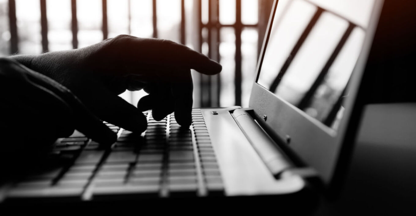 Μέσω social media «παγίδευαν» τα θύματα του revenge porn στη Λάρισα