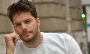 Λούκας Γιώρκας: Αποκάλυψε πότε παντρεύεται – Η επική ατάκα του Γιώργου Λιάγκα