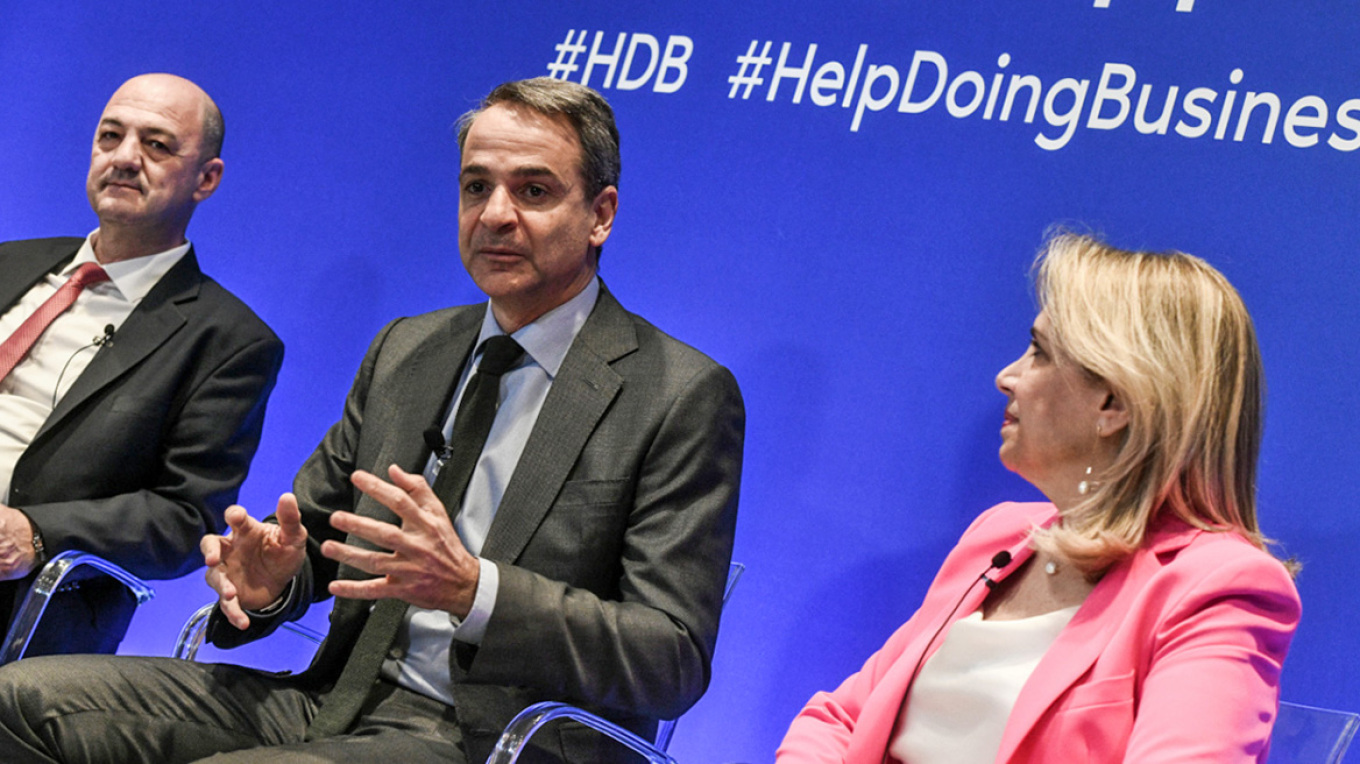 Κυριάκος Μητσοτάκης: Στόχος καλύτεροι μισθοί και αμοιβές