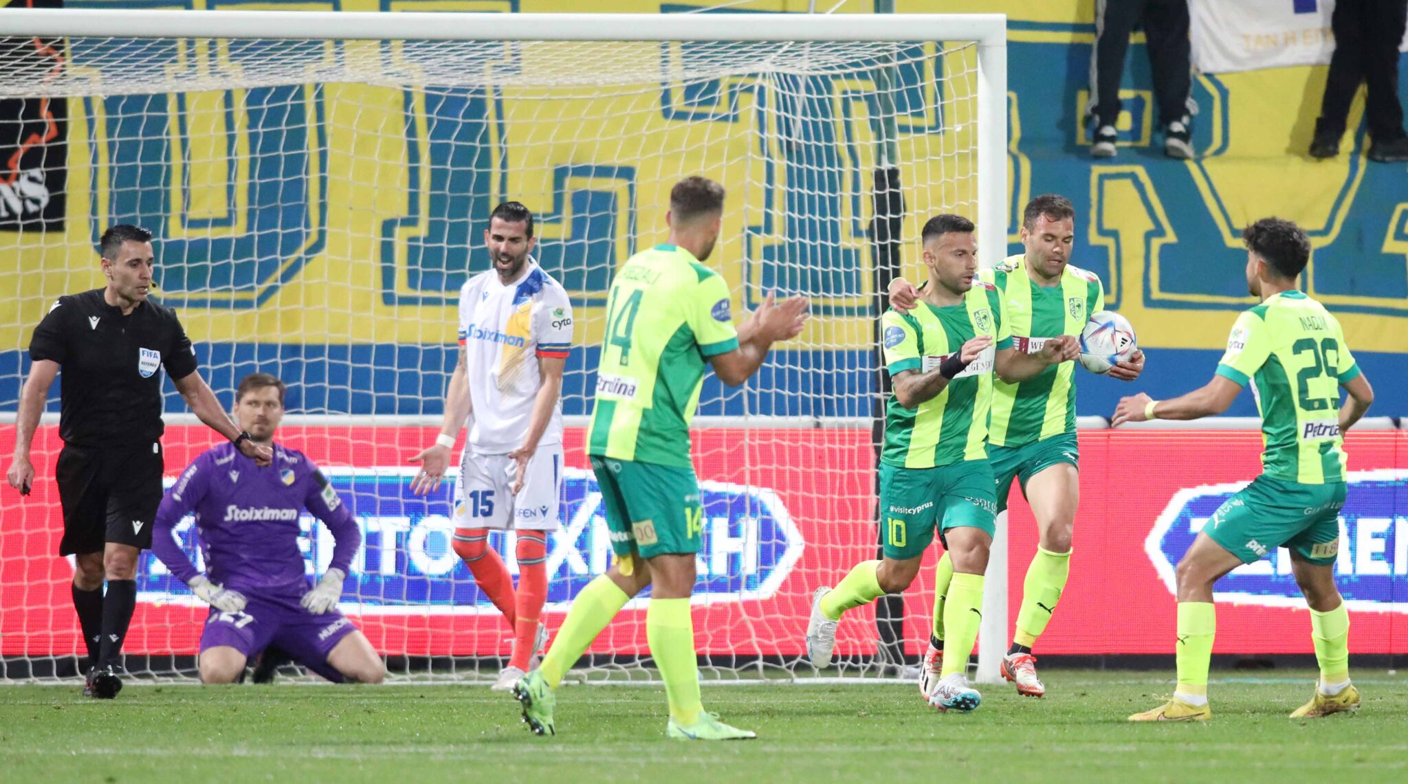 «Έσωσε» το βαθμό στη… ματσάρα με τον ΑΠΟΕΛ η ΑΕΚ (ΒΙΝΤΕΟ)