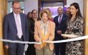 Κανάρη: Έκοψε την κορδέλα στο Κέντρο Νευροαναπτυξιακών Δυσκολιών