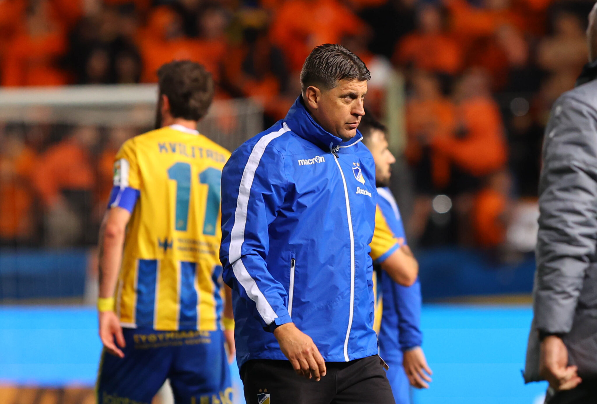 Ολοκληρώνει για την πρώτη νίκη στα play-off ο ΑΠΟΕΛ