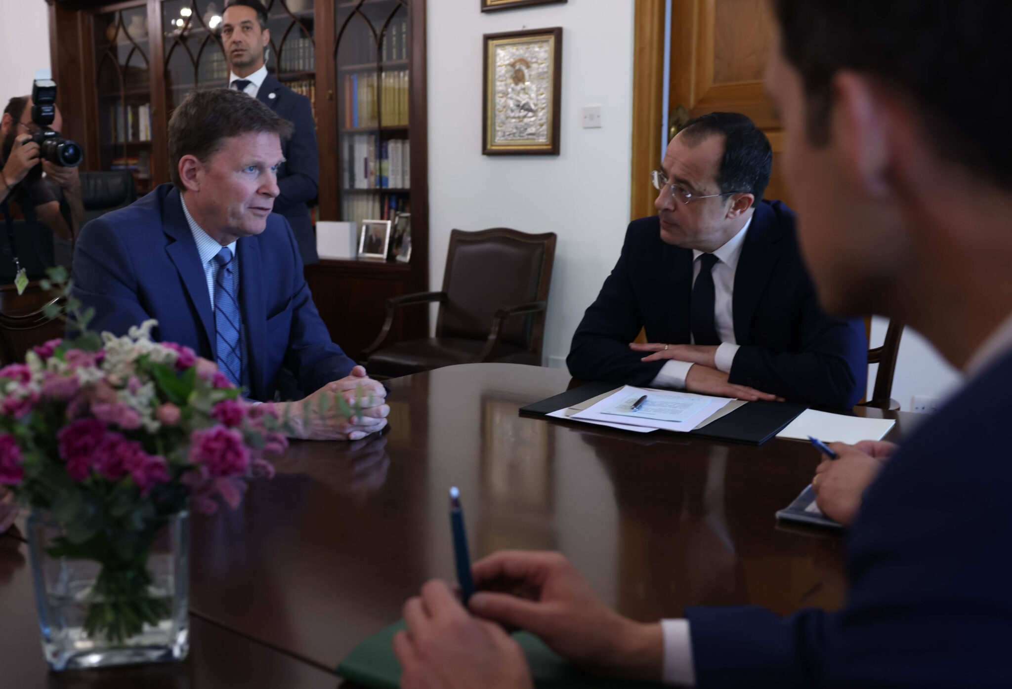 Στιούαρτ για Κυπριακό: Στα πρόθυρα μιας νέας ευκαιρίας, ίσως και της τελευταίας