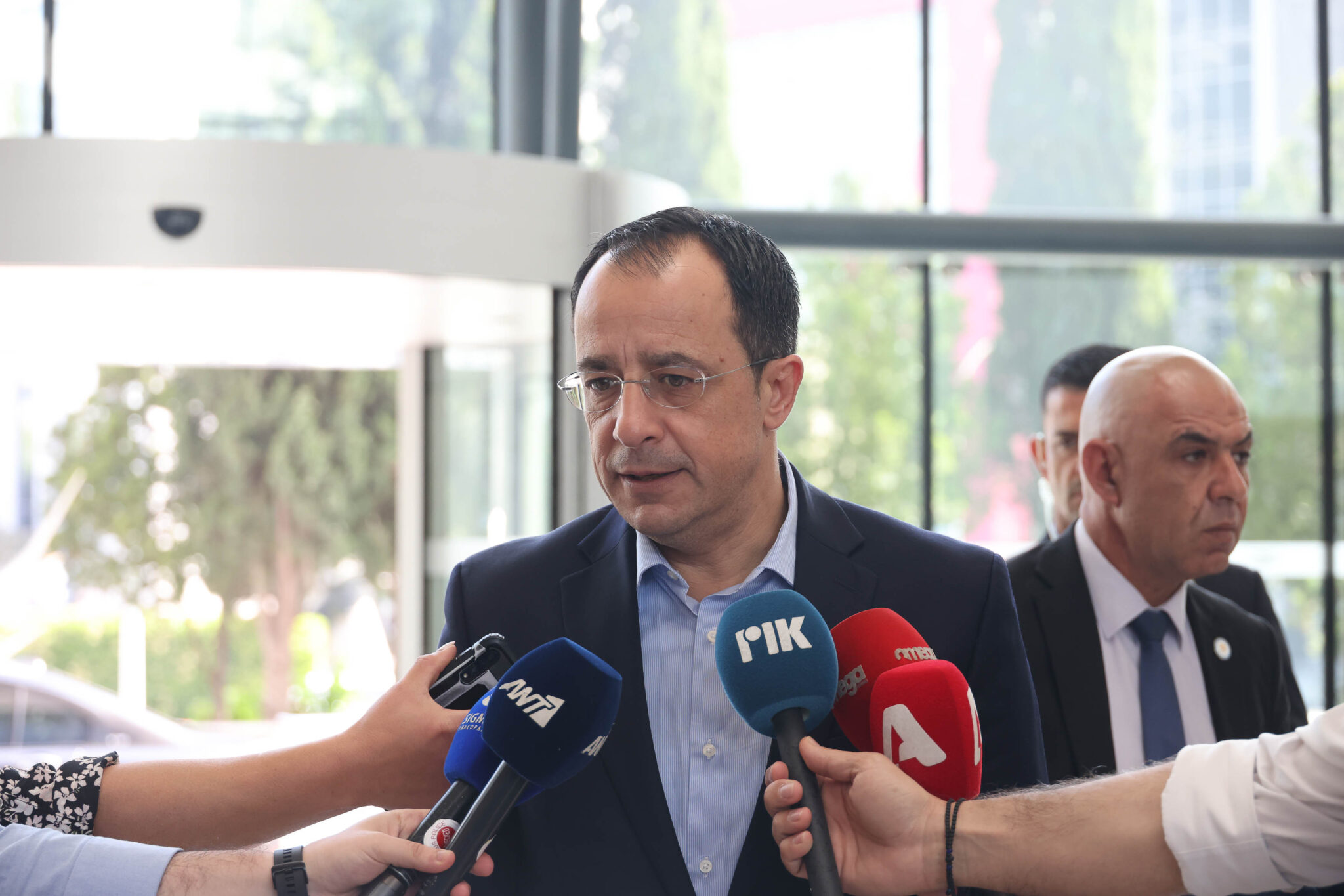 Μήνυμα ΠτΔ για κυρώσεις: «Δεν είμαι εδώ για να καλύψω κανένα, έξω τα σάπια μήλα»