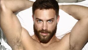 Στέφανος Μιχαήλ: Δείτε την τρομερή ομοιότητα με τον πατέρα του (ΦΩΤΟ)