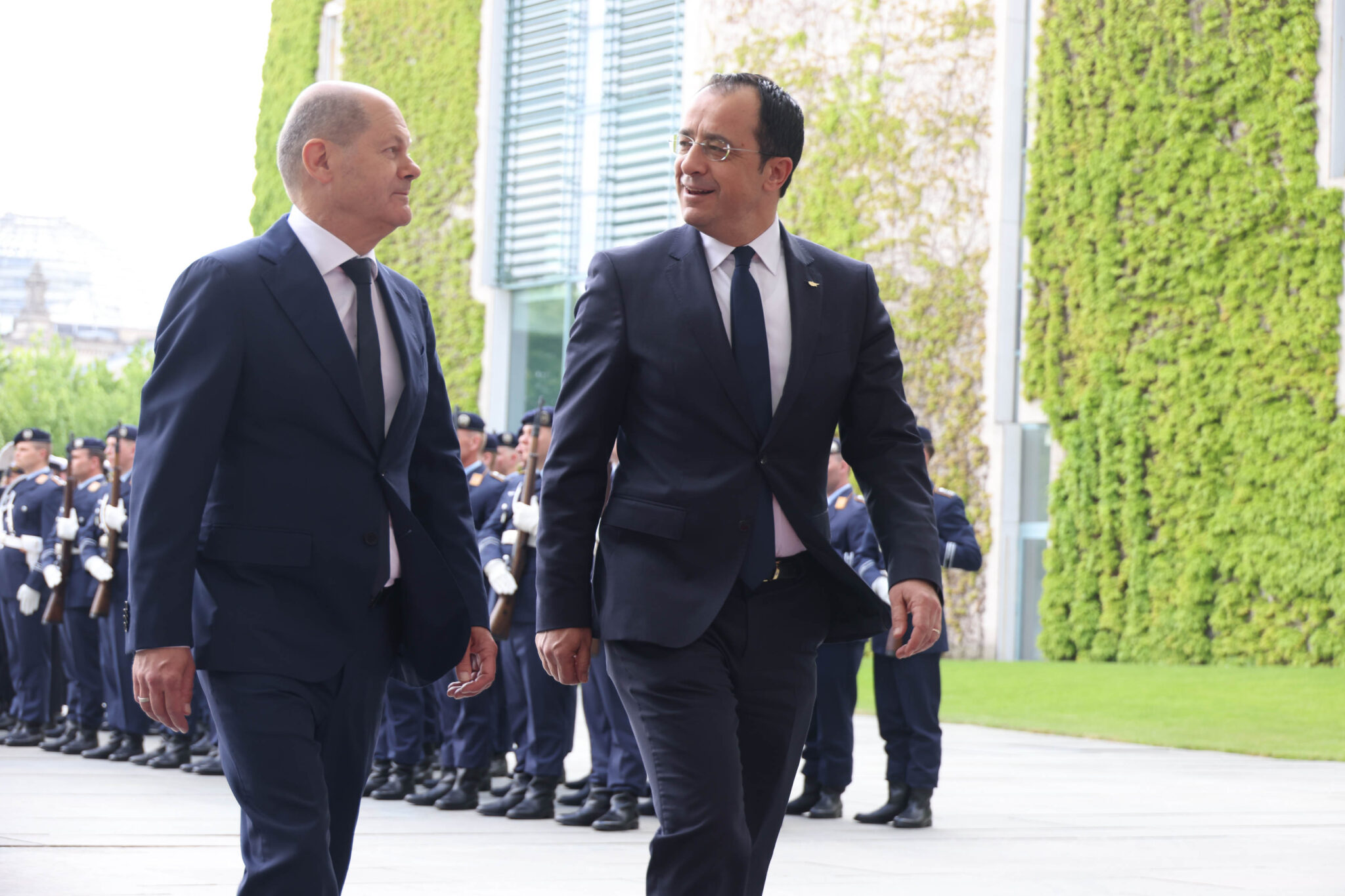 Το Βερολίνο επιθυμεί θετικές εξελίξεις στο Κυπριακό και ελληνοτουρκικά