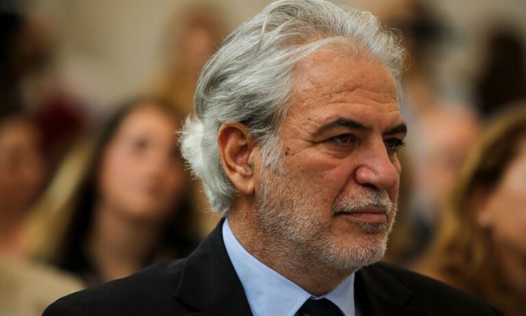 Στη Βουλή ο Στυλιανίδης, «για να μην νιώθουν οι Κύπριοι β' κατηγορίας Έλληνες»