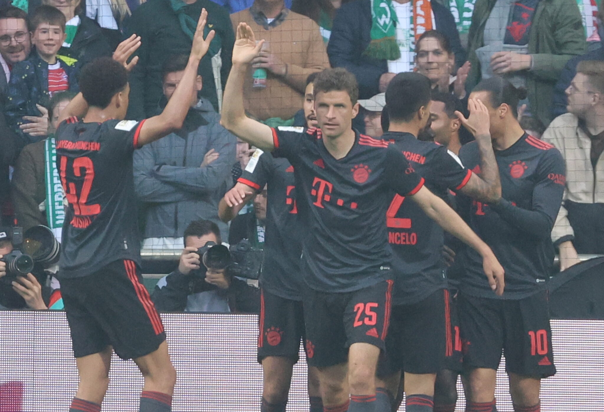 Πέρασε από την Βρέμη και έφτασε πιο κοντά στον τίτλο η Μπάγερν