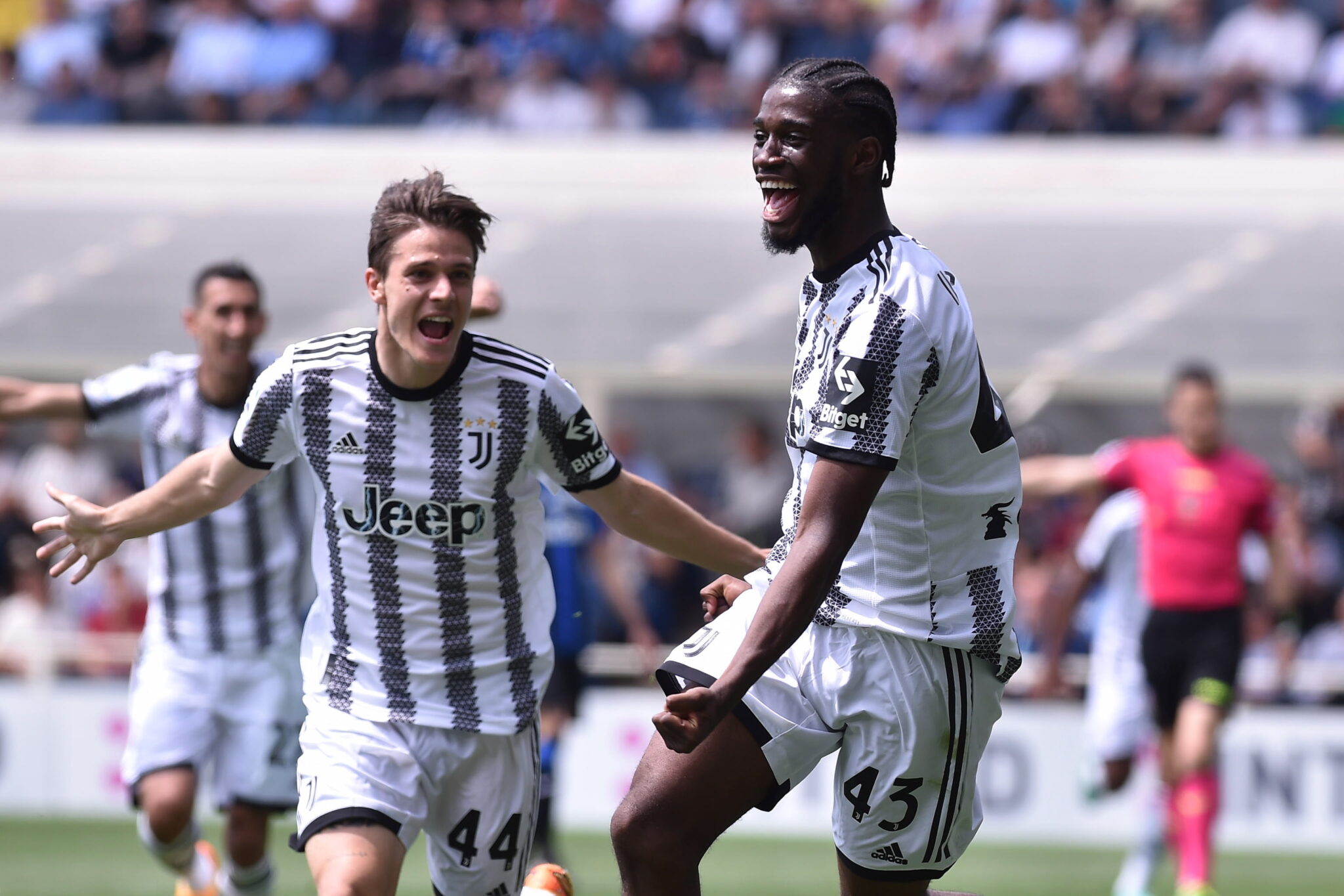 Άλωσε το Μπέργκαμο με Ίλινγκ και ανέβηκε δεύτερη η Γιουβέντους