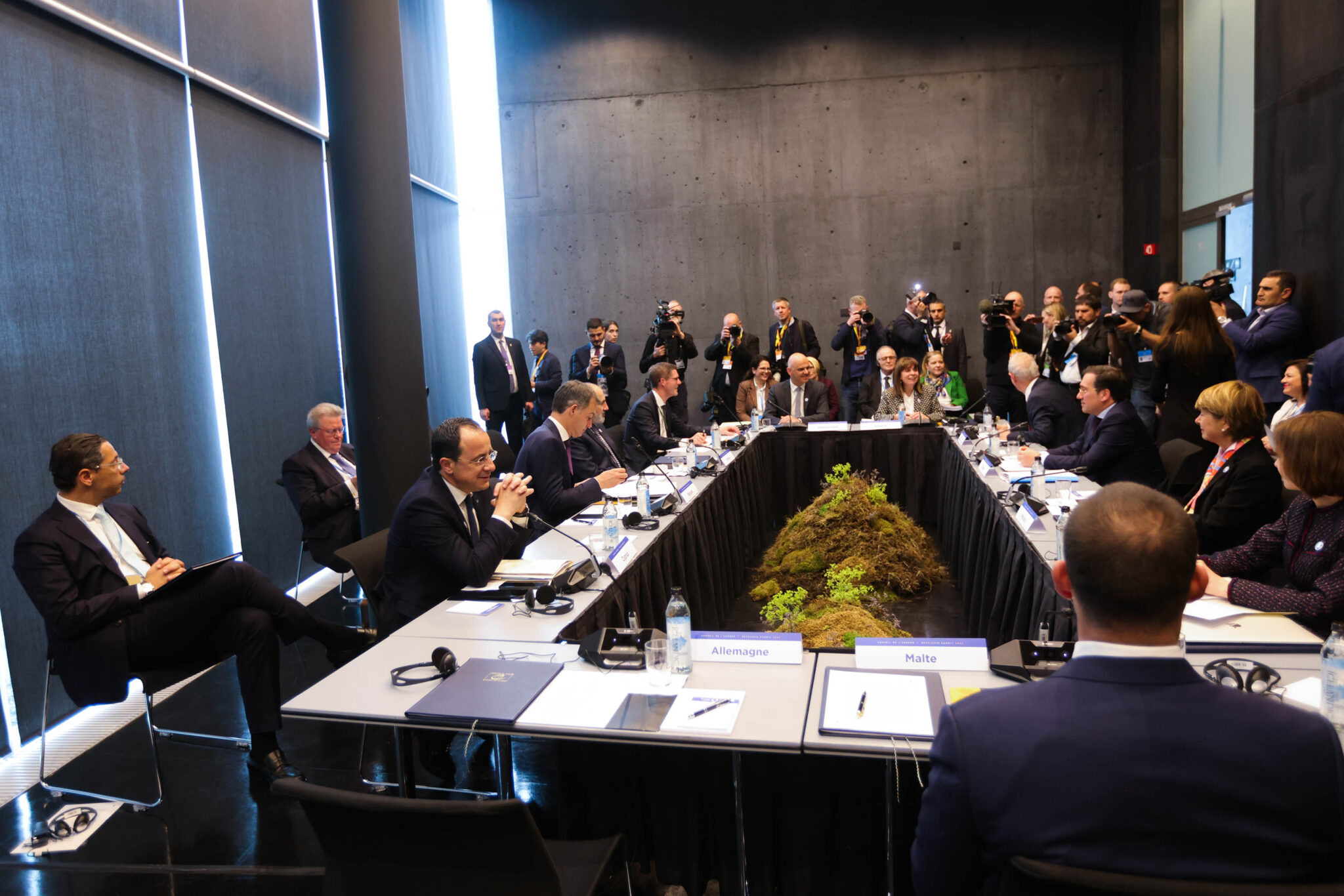 Για θλιβερές ομοιότητες μεταξύ Κύπρου-Ουκρανίας μίλησε ο ΠτΔ στο Ρέικιαβικ