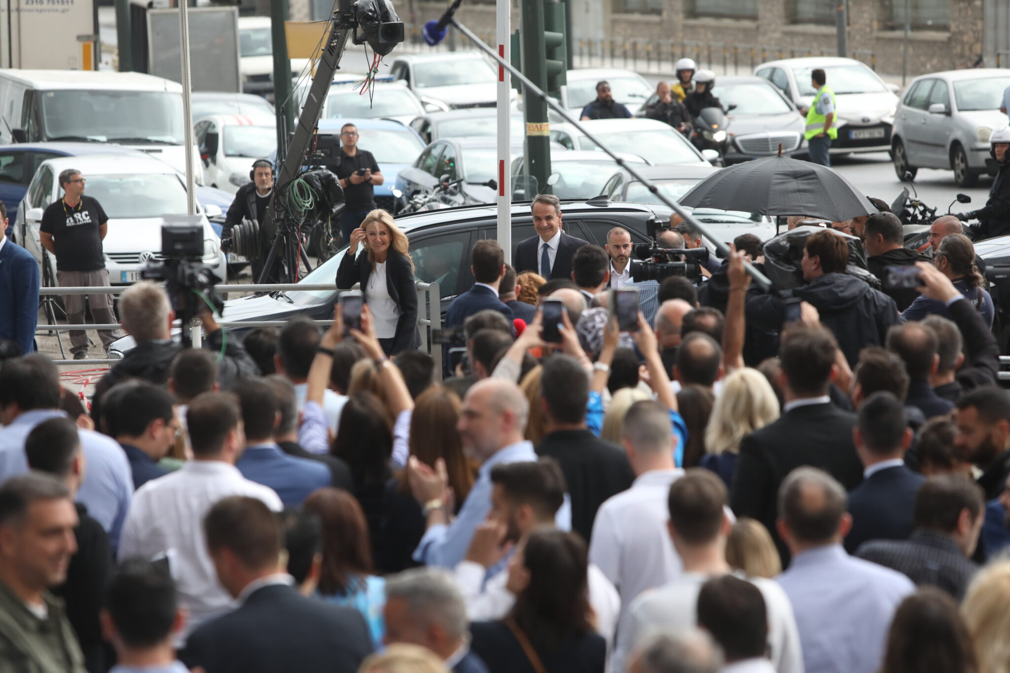 Το τελικό exit poll στο 100%: Σαρωτική νίκη Μητσοτάκη