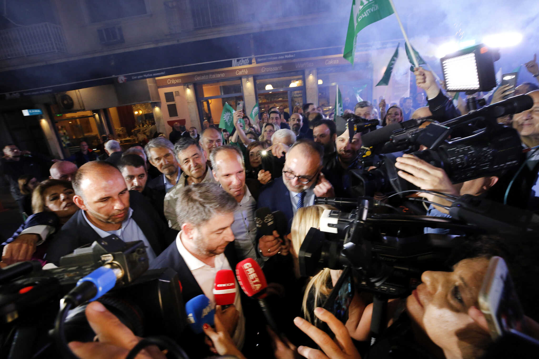 Ελλάδα: Ικανοποίηση σε ΠΑΣΟΚ, ΚΚΕ και Ελ. Λύση για τα εκλογικά αποτελέσματα